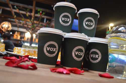 经贸学院校友入学十周年返校聚会在Vox唯咖啡浪漫举行2