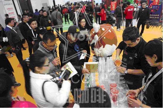 VOX.COFFEE唯咖啡亮相中国特许加盟展 3